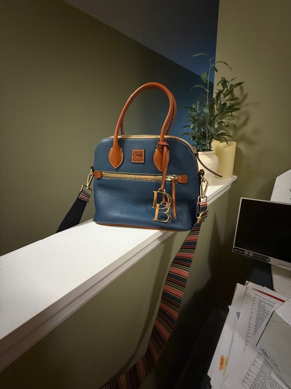 👜 Dooney & Bourke Blue Pebbled Leather Satchel – Cognac Trim – Stunning Color